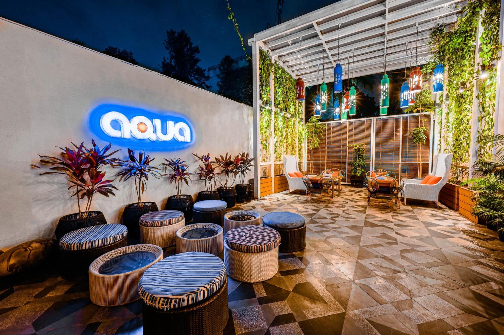 The Park Bangalore, Mg Road Luaran gambar Aqua Club