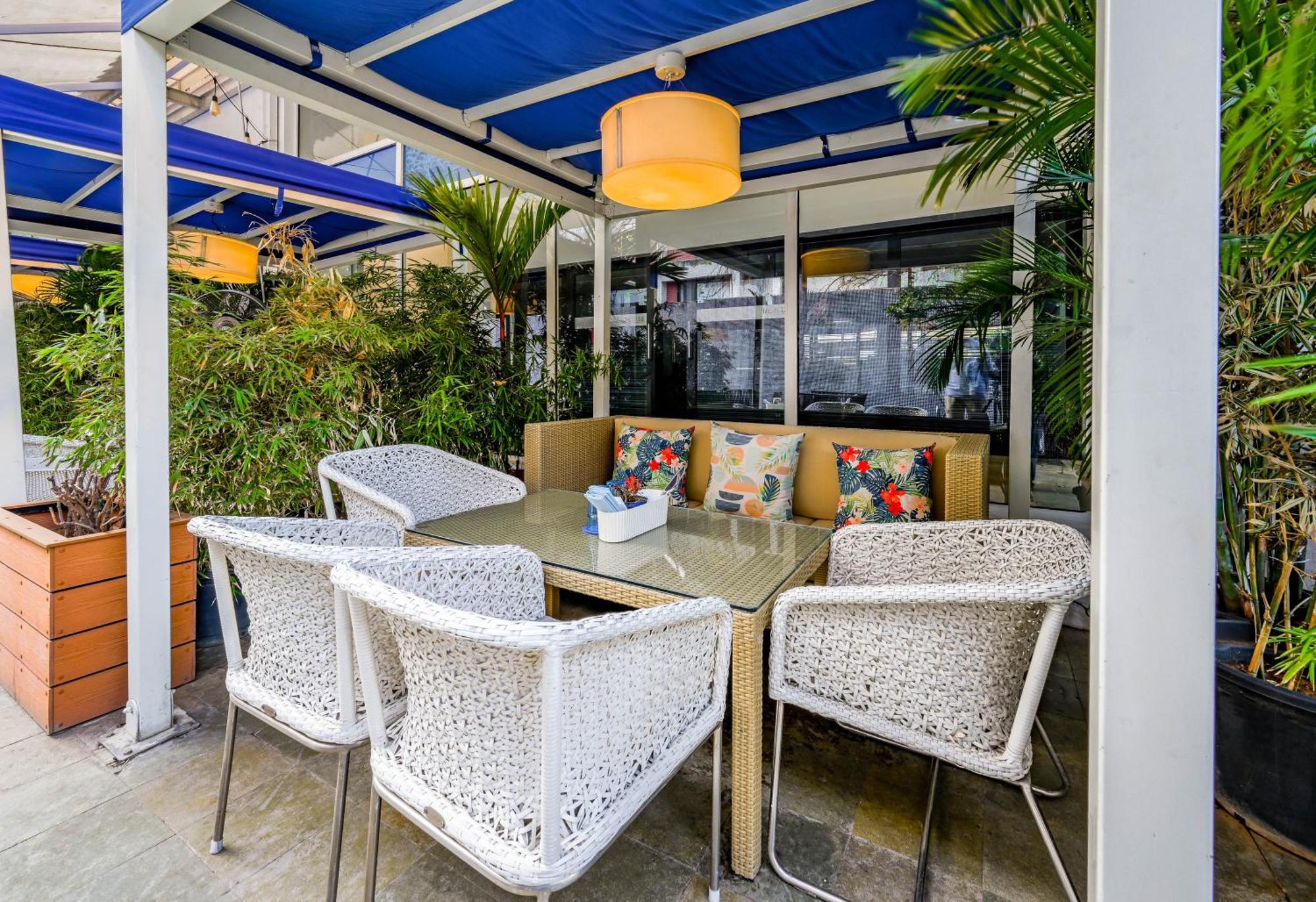 The Park Bangalore, Mg Road Luaran gambar The Terrace at The Standard East Village